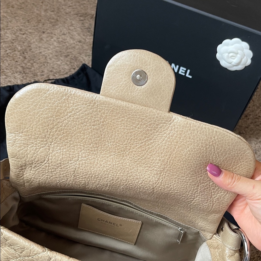 Chanel On the Road Flap Bag Quilted Leather Small - Picture 12 of 15